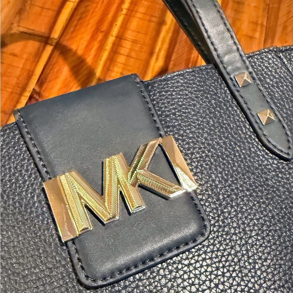 Michael Kors Karlie Large Leather Tote Navy | NWT - Picture 2 of 4